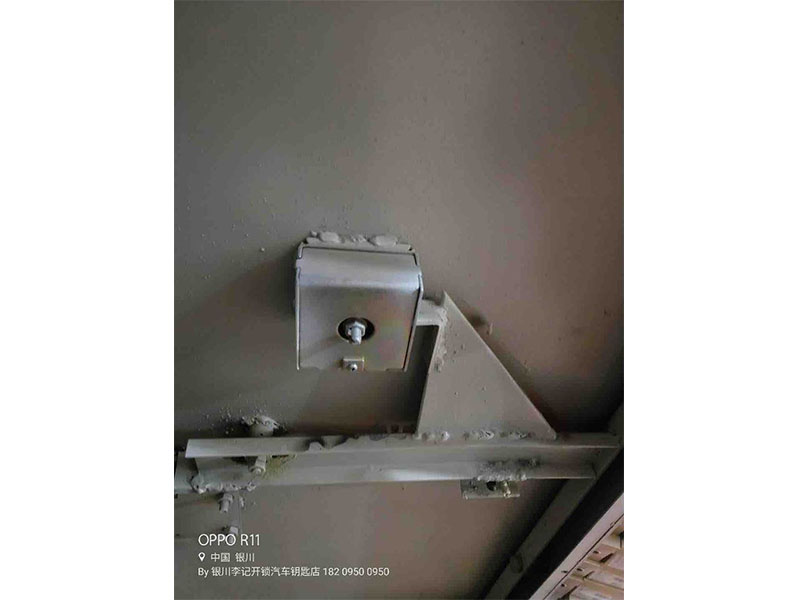 開(kāi)保險(xiǎn)柜